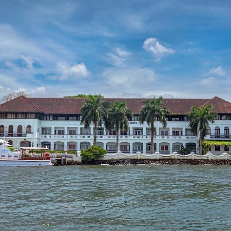 Hotel Brunton Boatyard - A Cgh Earth Experience Kochi Exterior foto